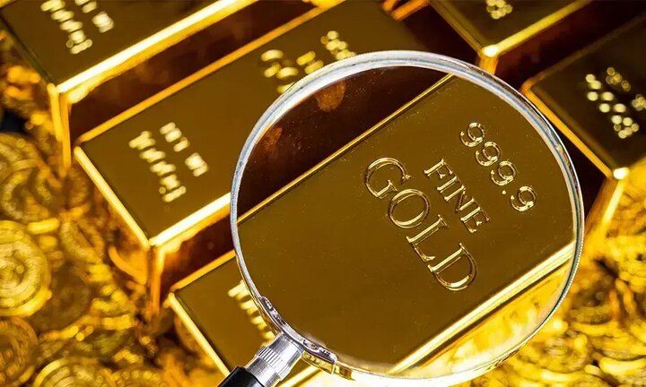 قیمت طلا به زیر ۴۰۰۰ دلار سقوط کرد / تداوم نزول تحت تأثیر دلار قوی و نرخ بهره
