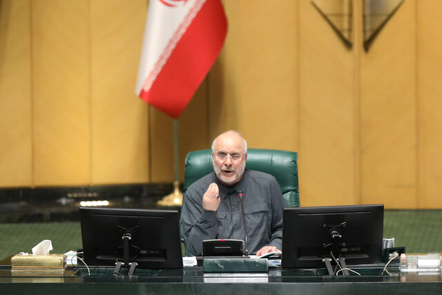 آماده نبرد و دیپلماسی هم زمان برای حفظ منافع ملی هستیم