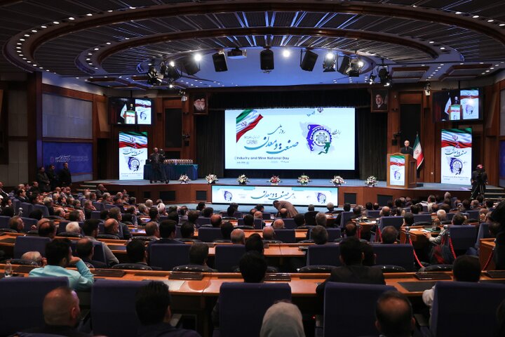 دستگاه دیپلماسی از حقوق ملت کوتاه نمی‌آید/ اظهارنظرهای نسنجیده، دستاوردها را کوچک می‌نماید