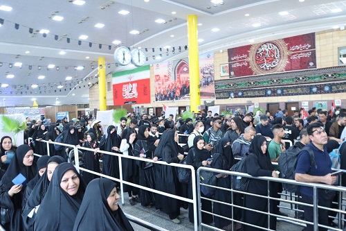 ثبت تردد ۴ میلیون و ۳۸۳ هزار زائر حسینی از مرزهای اربعینی کشور در سفرهای رفت و برگشت