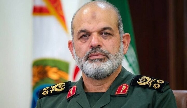 تقدیر فرمانده کل سپاه از ۶ ماه رزم بی‌امان/ وحیدی: ارتش مسلح جهان را به زانو درآوردیم