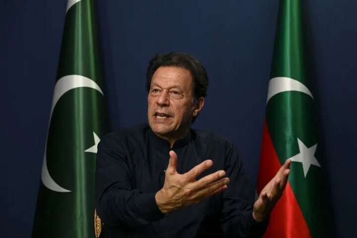 بازگشت عمران‌خان به زندان پس از انتقال به بیمارستان برای معاینات پزشکی