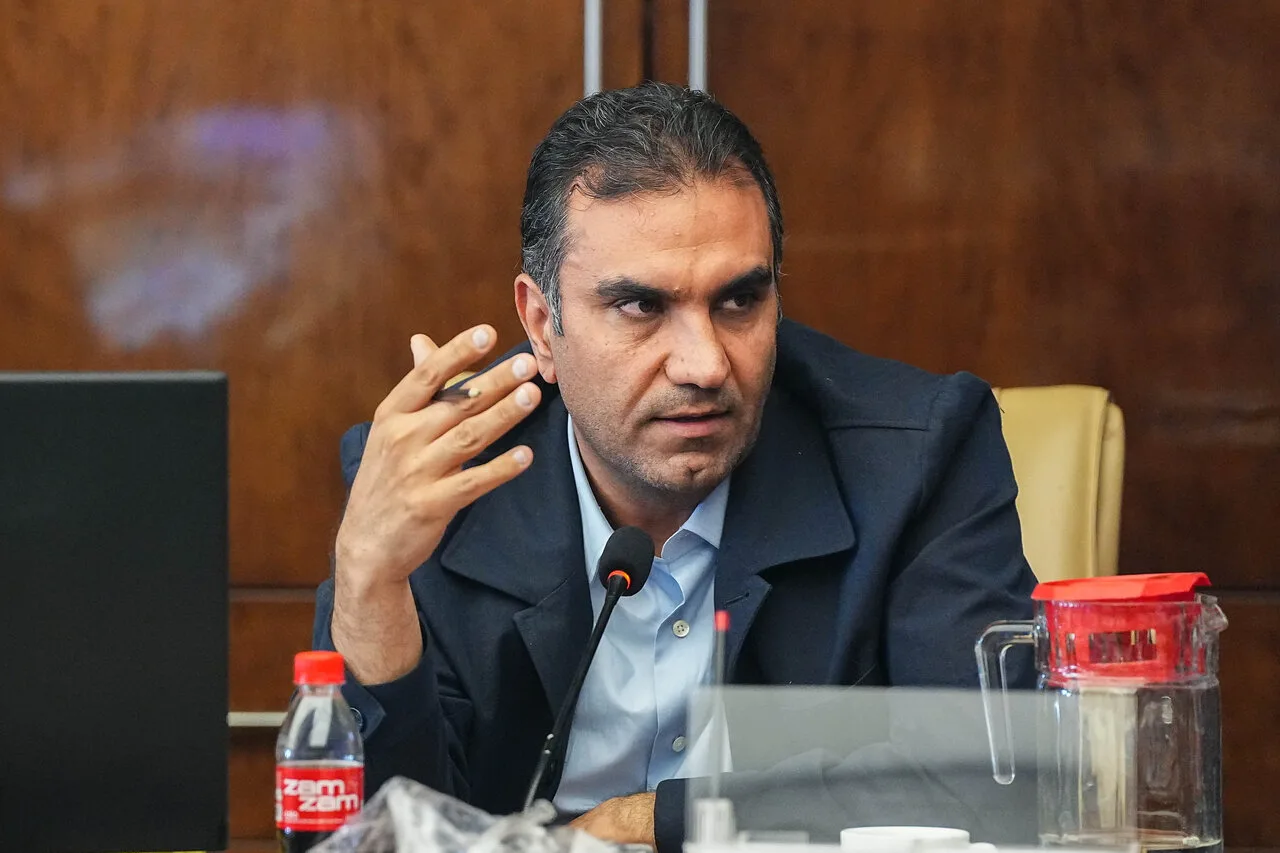 وعده سرِ خرمن وزیر ورزش به چادرملو