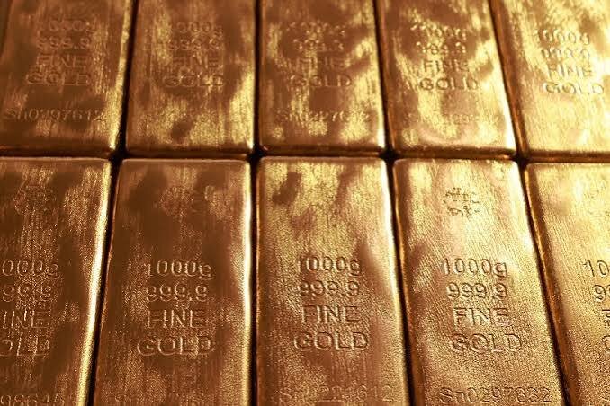 افزایش اندک قیمت طلا در بازار جهانی تحت تأثیر ضعف دلار