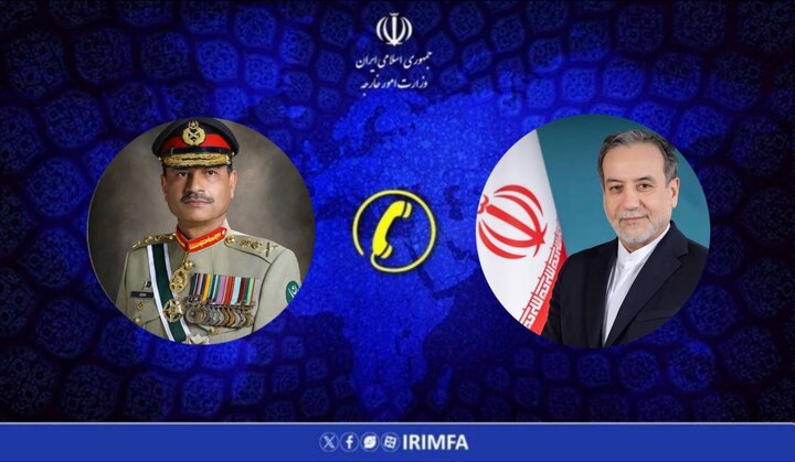 گفت‌وگو تلفنی عراقچی با فرمانده ارتش پاکستان
