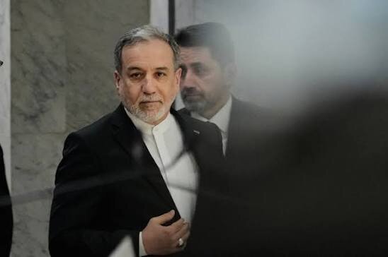 امیدواری عراقچی به انتقال پاسخ نهایی آمریکا توسط قطر تا فردا