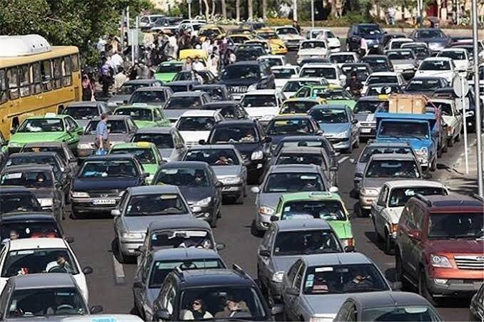 ترافیک نیمه‌سنگین در برخی محورهای منتهی به تهران