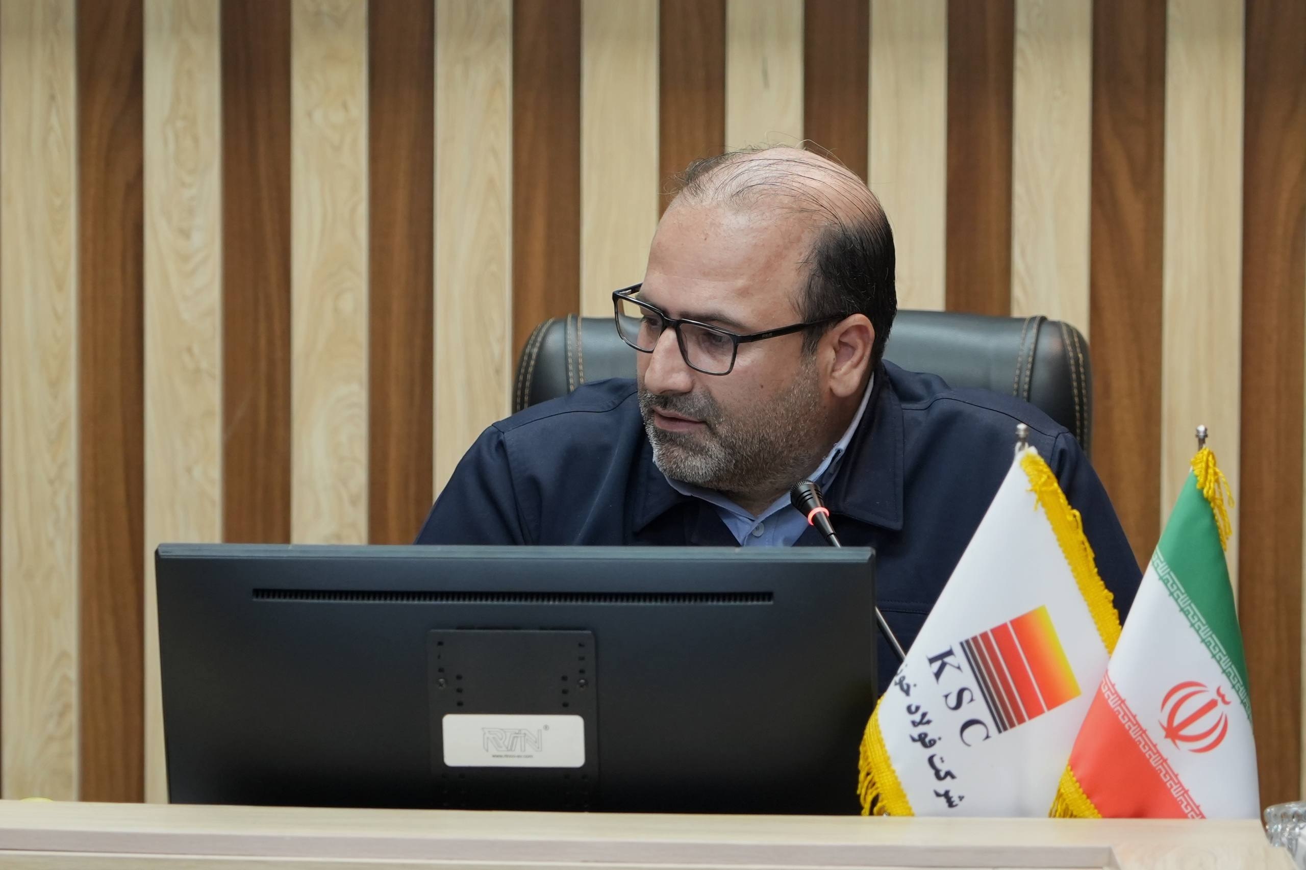 تأکید بر درآمدزایی، مدیریت هزینه‌ها و تقویت فرهنگ سازمانی در نشست شورای معاونین فولاد خوزستان