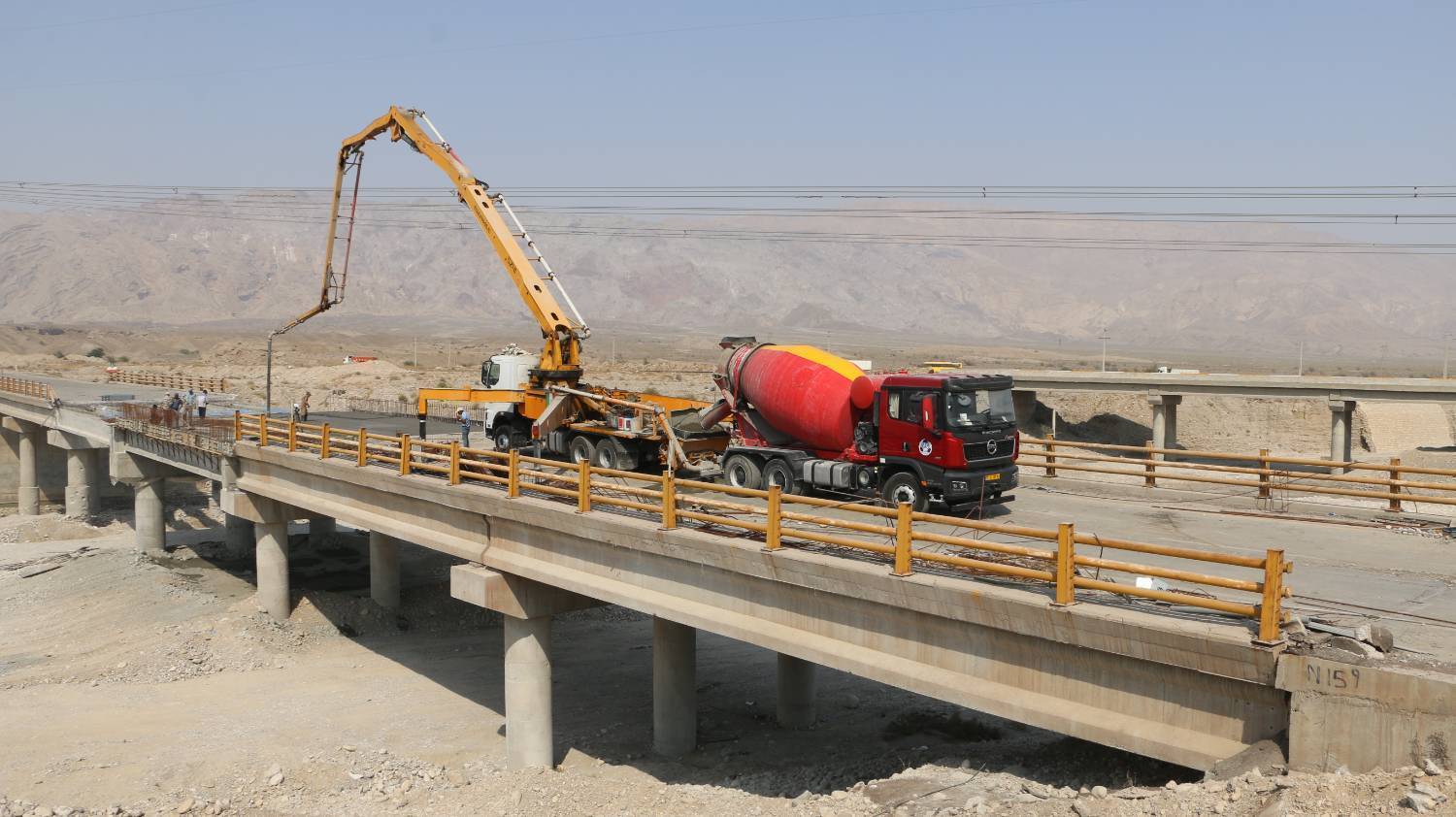 تکرارِ یک حماسه؛ پل شور در محور بندرعباس – حاجی‌آباد با اراده‌ راهداران جان گرفت